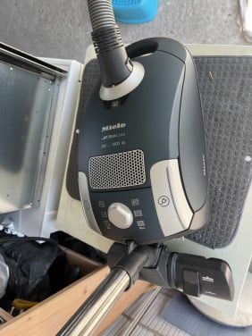 Als nieuwe compacte Miele S4260 Ecoline Stofzuiger 1600W nieuwprijs €274,-