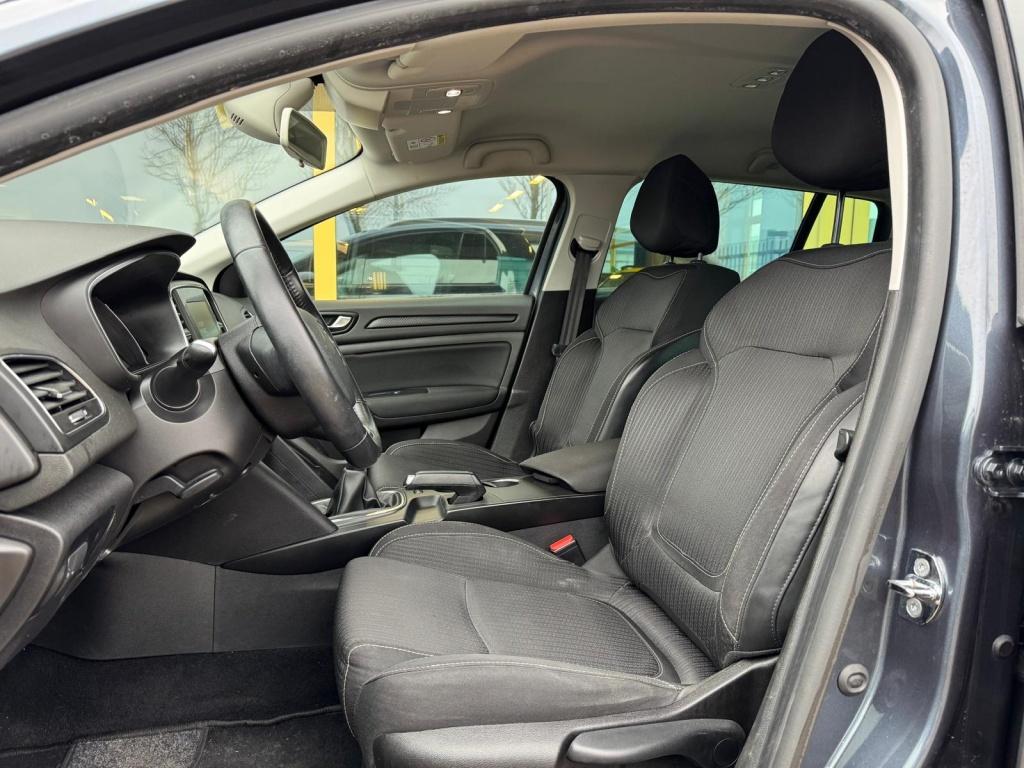 Renault Megane 1.2 tce limited | bovag garantie