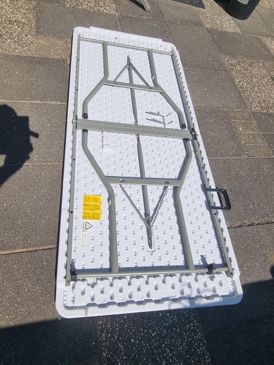 Uitklaptafel / tuintafel