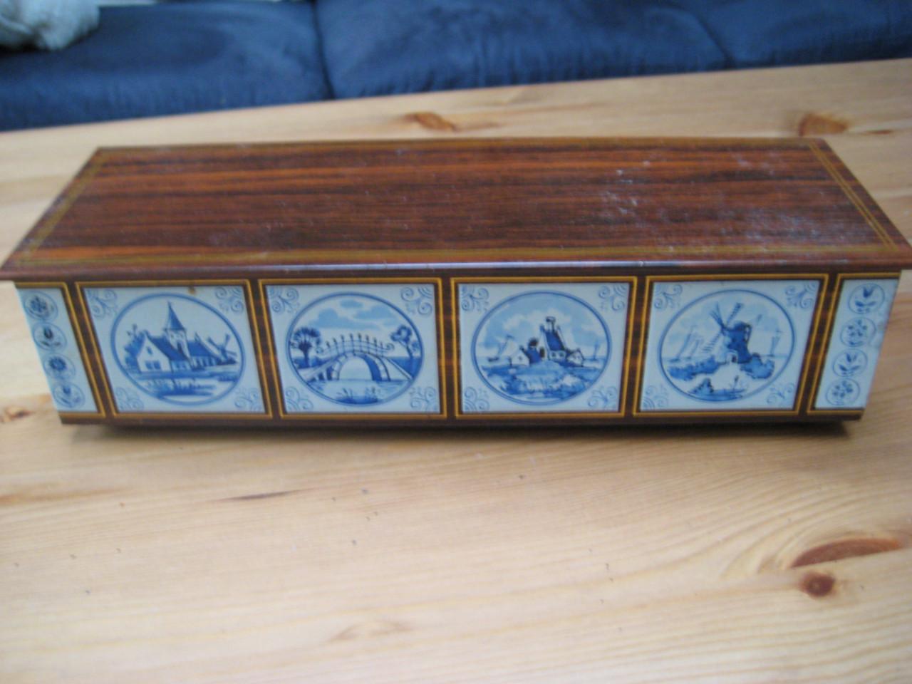 Verschillende trommeltjes in een koop,    doos 7
