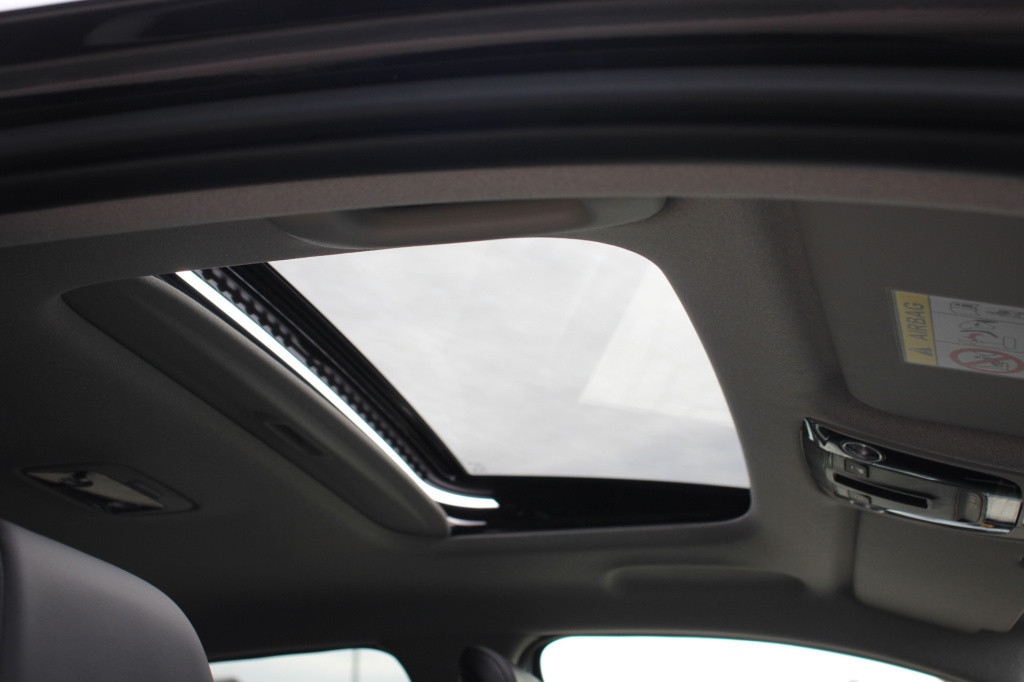 Kia Niro Ev executiveline 64.8kwh | schuifdak | warmtepomp