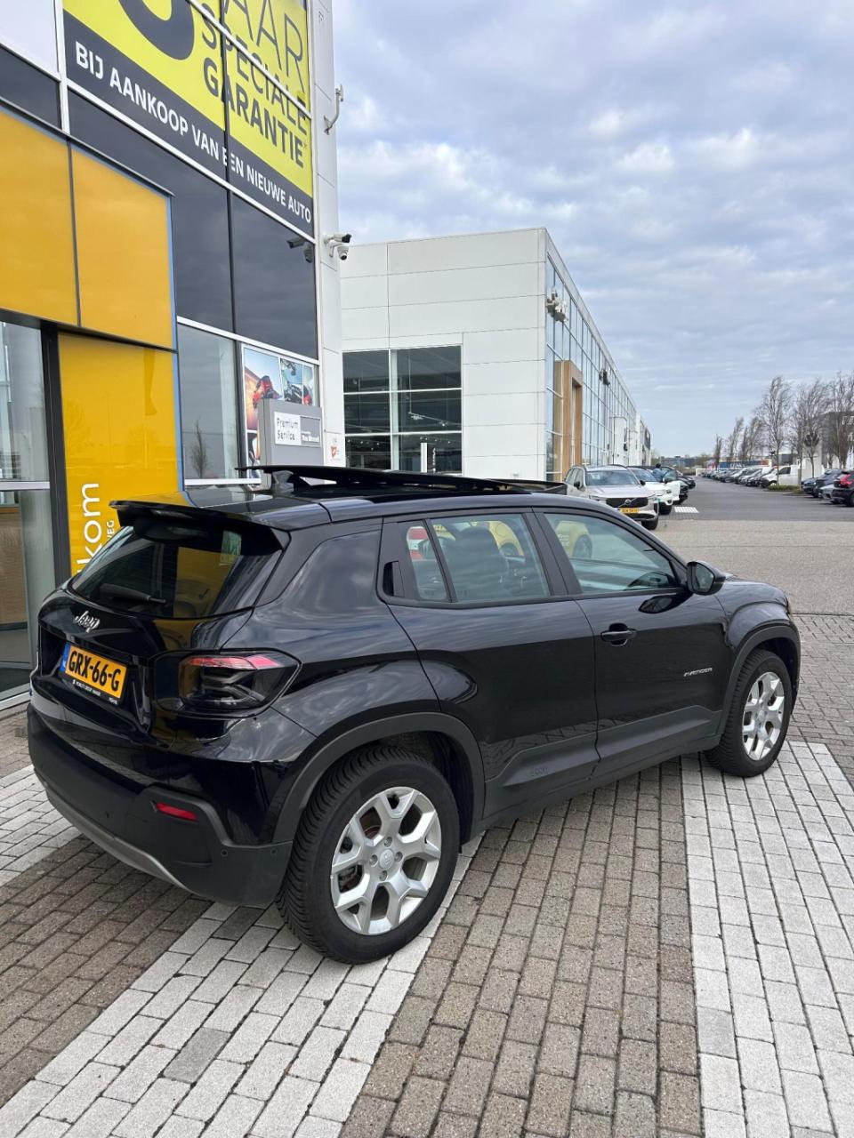 Jeep Avenger altitude 54 kwh | pano | elektr klep | lmv | navi | camera