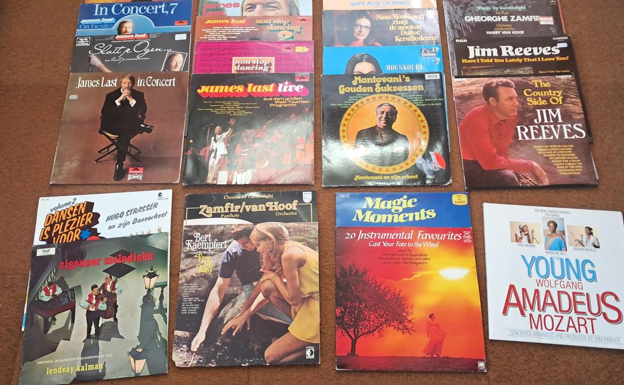 Grammofoonplaten set jaren 70-80 James Last, Jim Reeves etc