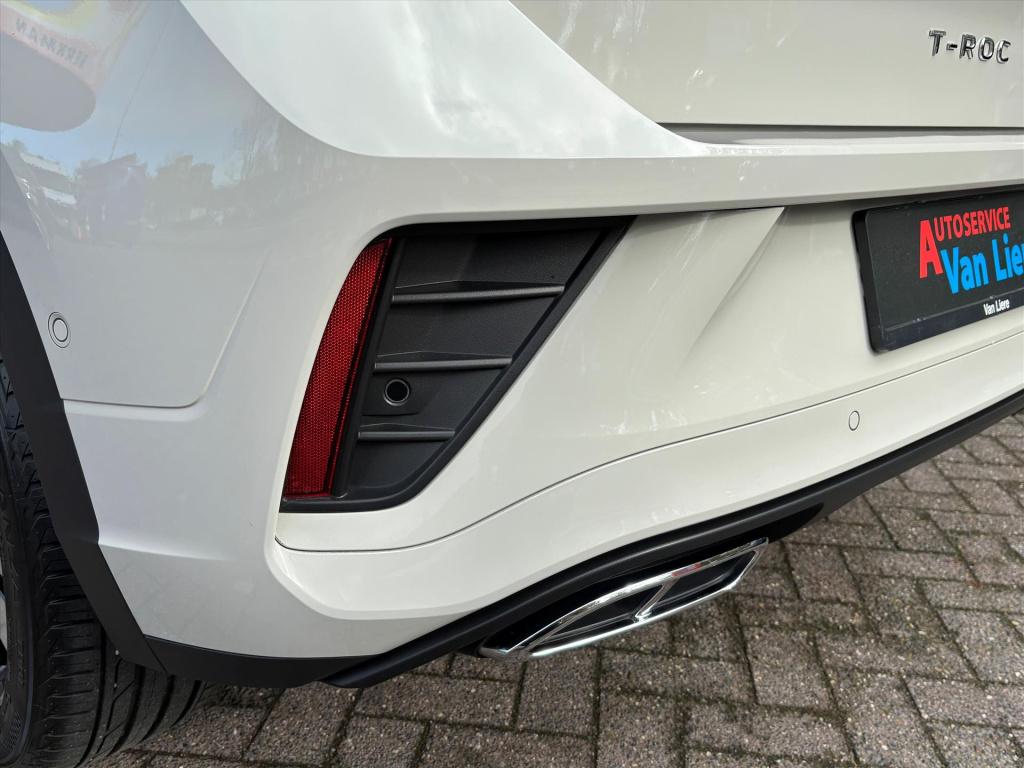 Volkswagen T-roc 1.5 tsi 150pk 7-dsg r-line|elek.klep|camera|dode hoek|iq l