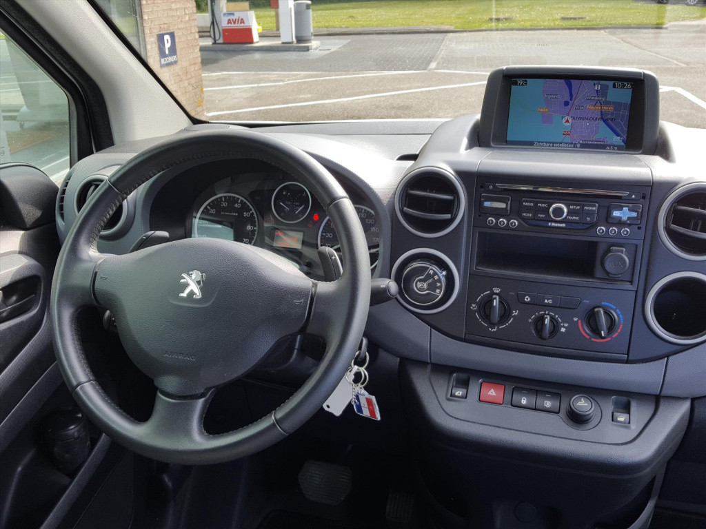 Peugeot Partner gb 120 l1 navteq 1.6hdi 16v 90pk 3-zits automaat (2tronic) 