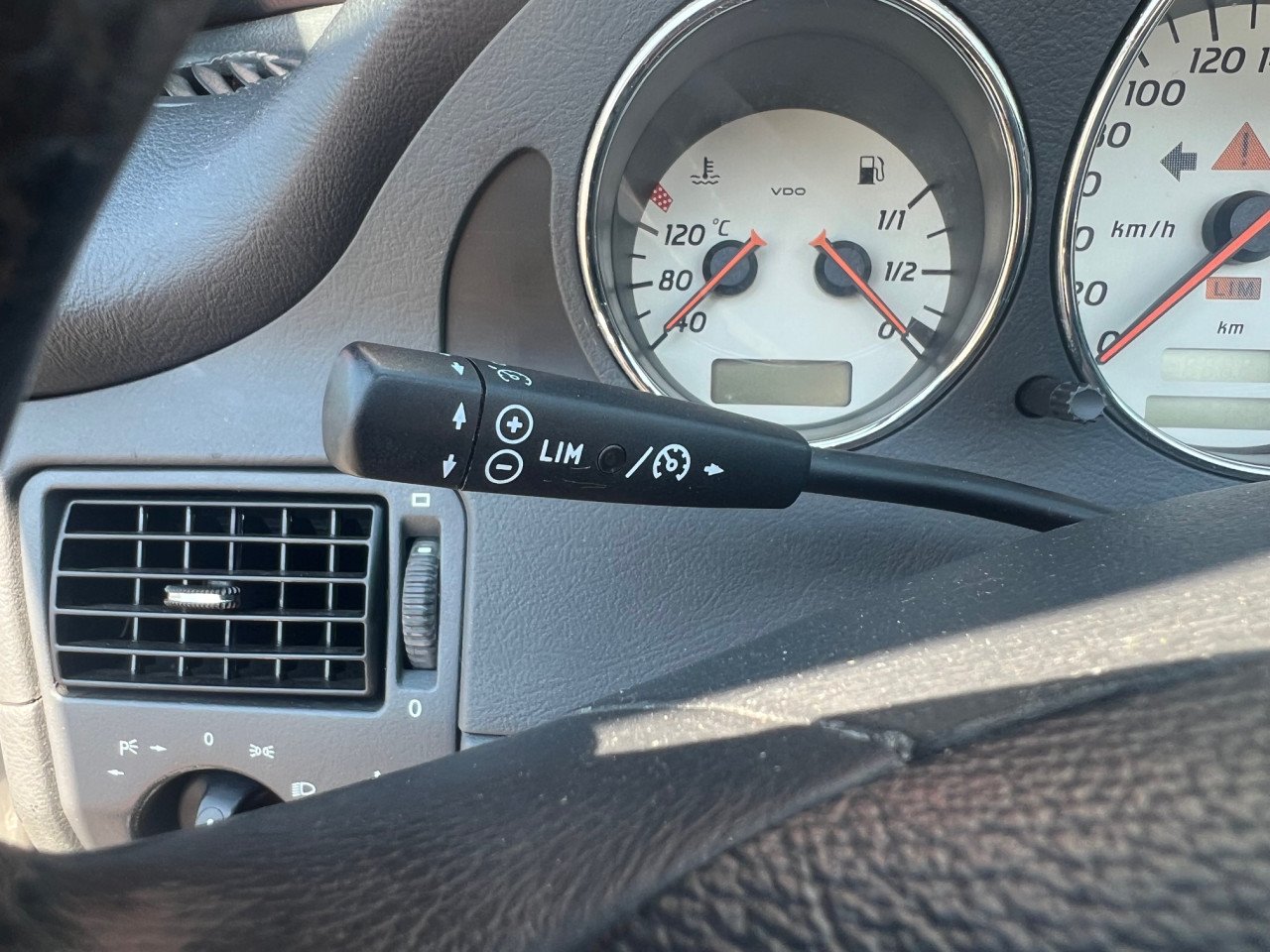 Zeer fraaie Mercedes SLK uit 2003, Automaat met slechts 138.000 km