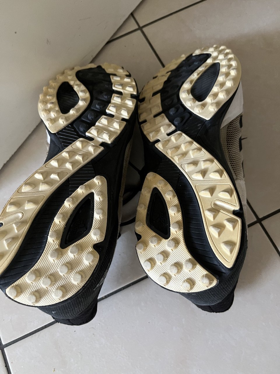 Adidas kunstgras schoenen