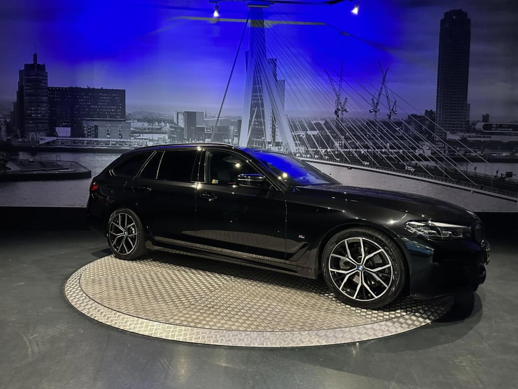 BMW 5 Serie touring 520i high executive m-pakket *camera*leer*