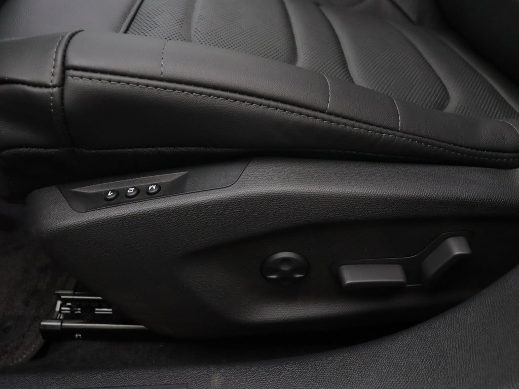 Citroen C5 X plug-in hybrid 225pk automaat max | panoramisch schuif kanteld