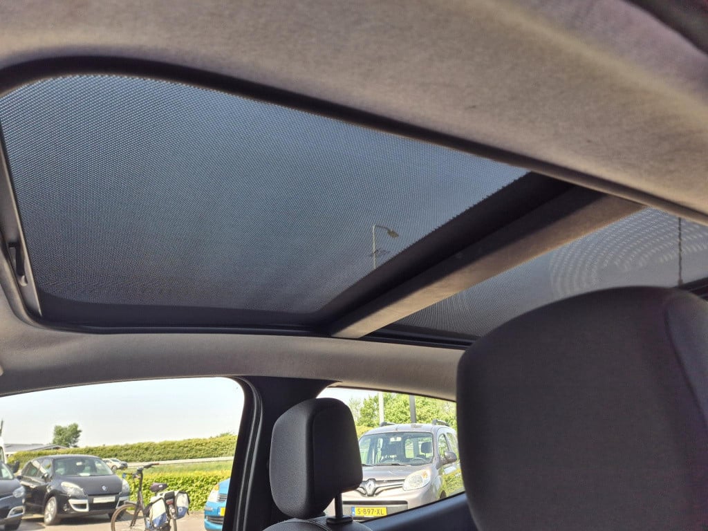 Renault Twingo 1.2-16v dynamique airco, panoramadak!, bluetooth