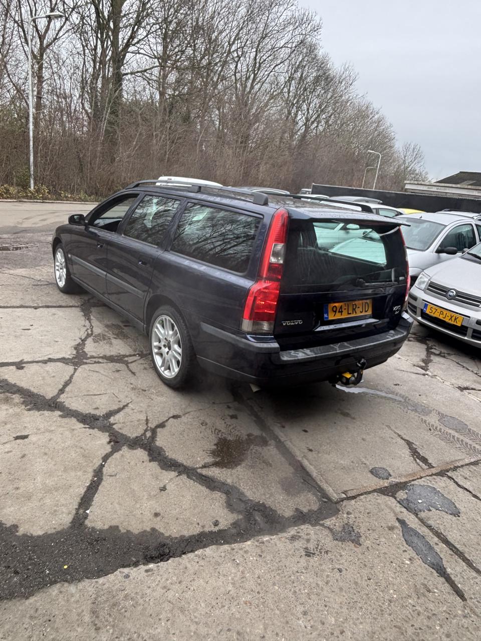 Volvo v70 met een jaar apk!