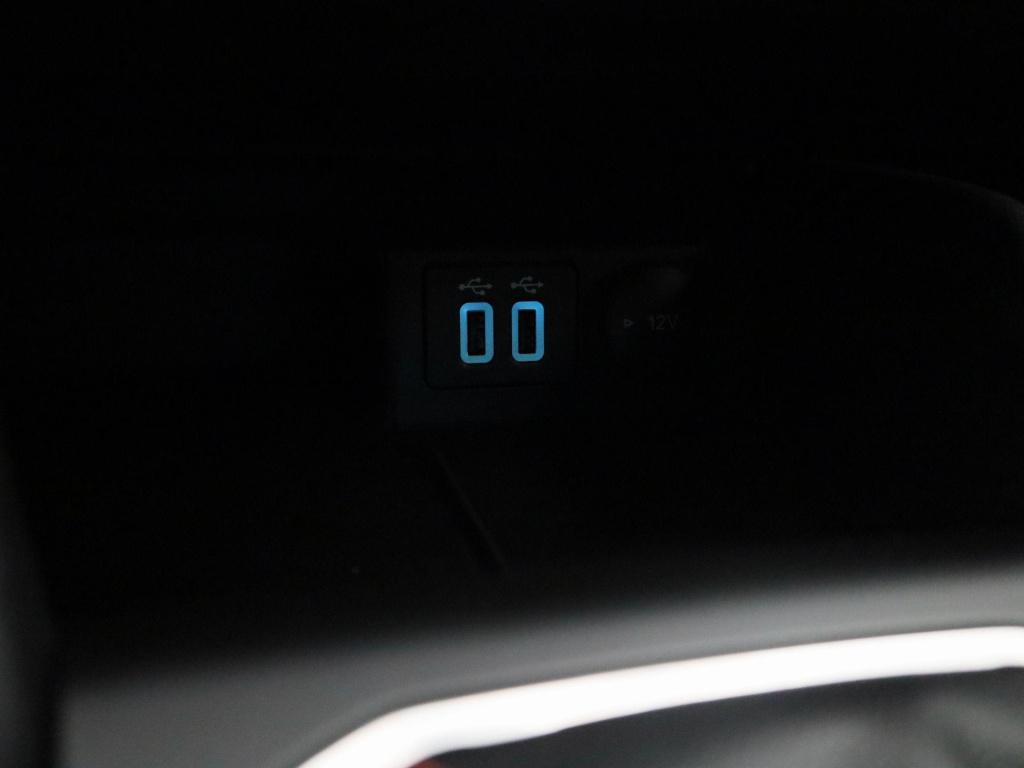 Ford Focus wagon 1.0 ecoboost hybrid st line x business trekhaak - all-weat