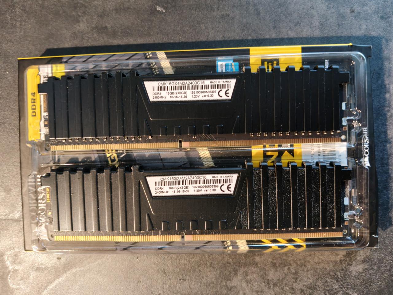 Corsair 32g DDR 4 Ram