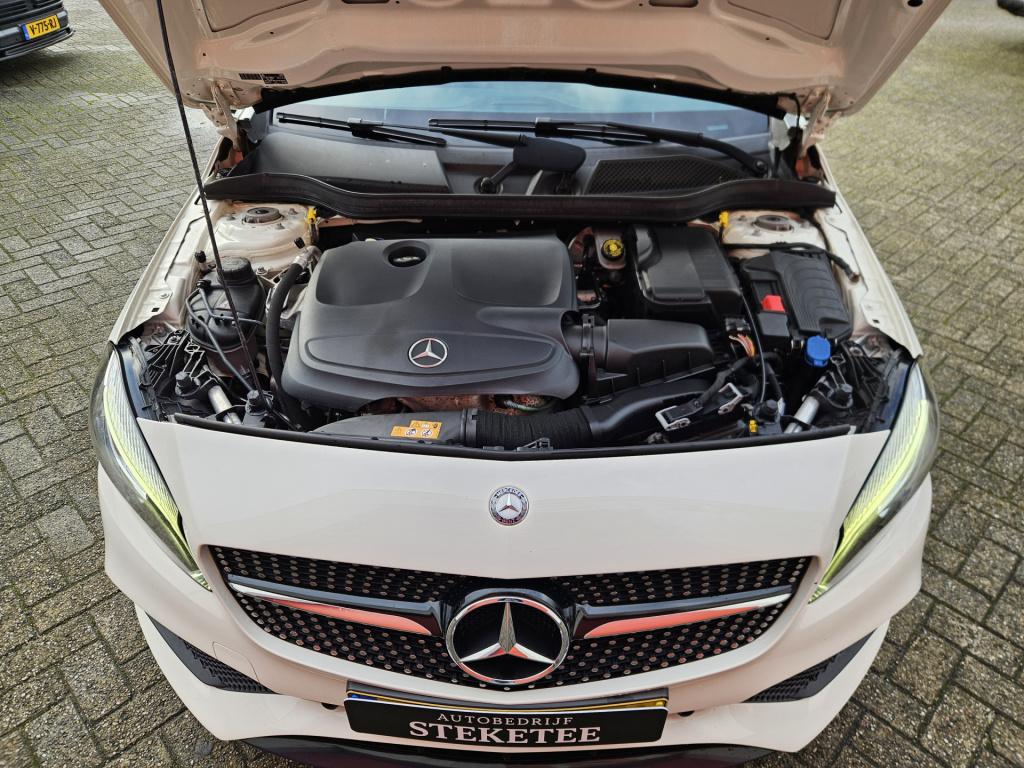 Mercedes-Benz A-Klasse 160 amg night edition | cruisec. | pdc