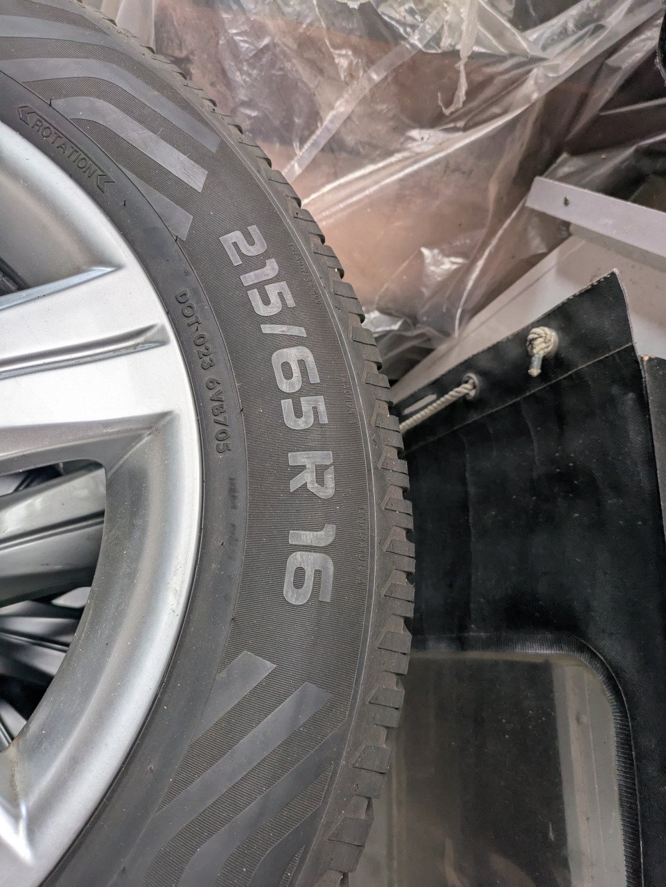 Subaru Forester wielen met 4 seizoenen banden