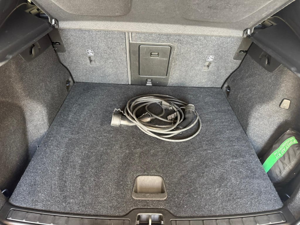 Volvo XC40 1.5 t4 recharge r-design