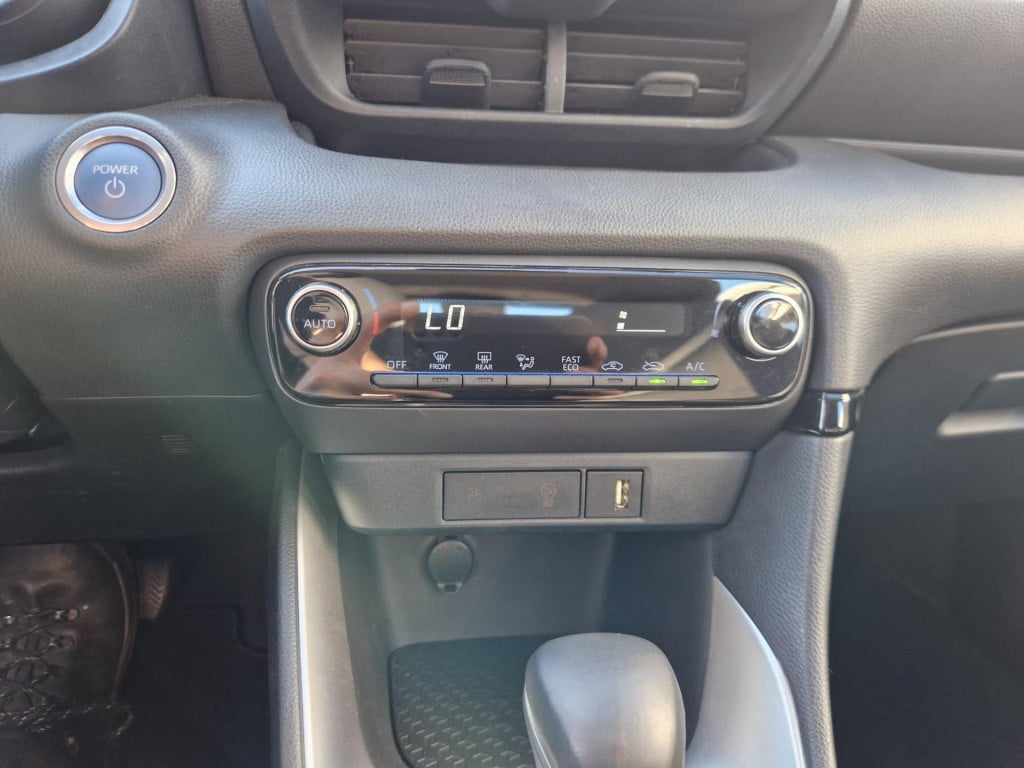 Toyota Yaris 1.5 hybrid first edition | automaat | adaptieve cruise control