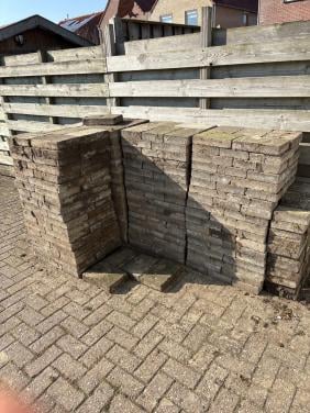 Gratis Betontegels 30x20x6, ca. 22 m2