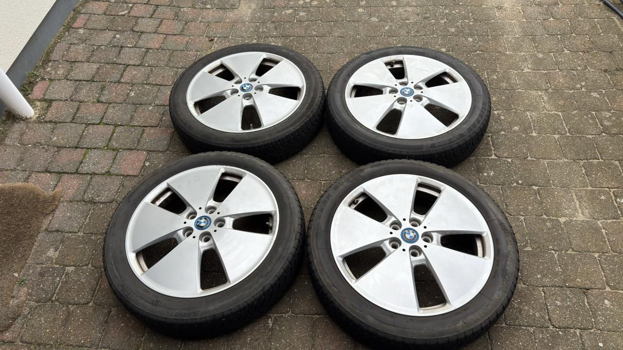 Originele BMW i3 winterbanden 19" op velg met bandenspanningssensor