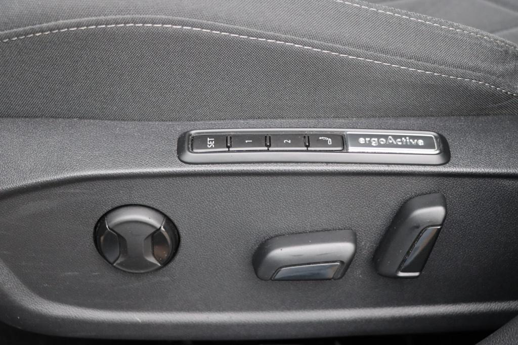 Volkswagen Golf 1.5 etsi style 150pk dsg7