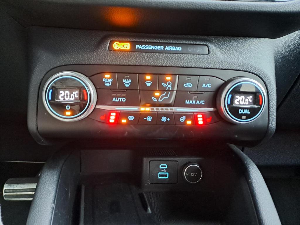 Ford Kuga 2.5 phev st-line | apple carplay & android auto | parkeersensoren