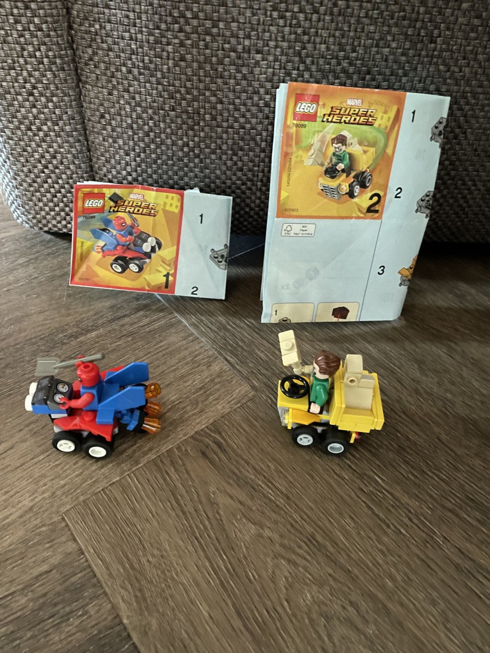 Lego Super herdes: Scarlet spider vs sandman 76089