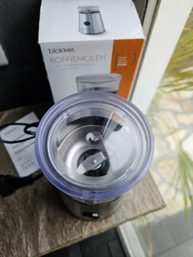 Nieuw in de doos, blokker rvs luxe koffiemolen, zware kwaliteit....