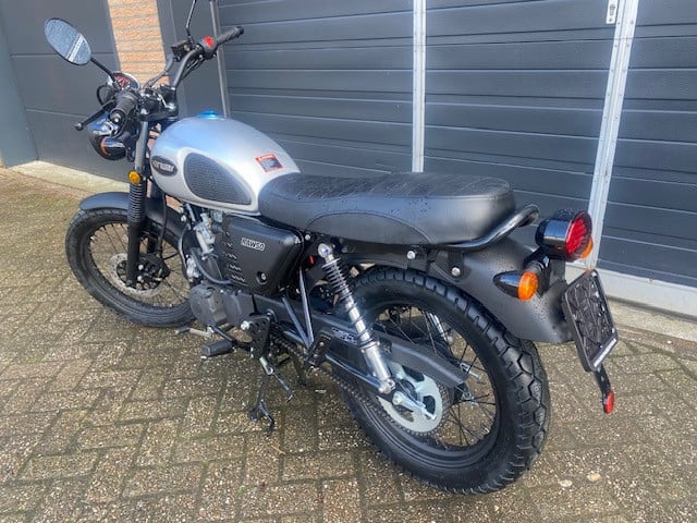 Schitterende nieuwe hanway raw 50 caferacers in div kleuren zundapp mdl