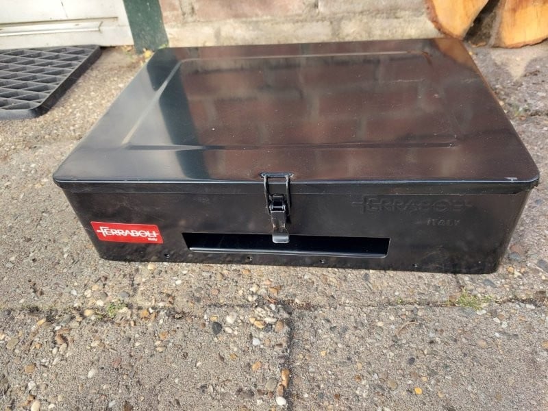 Compacte meeneem/ camping/ picknick barbecue