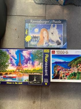 Te koop 3 complete puzzels