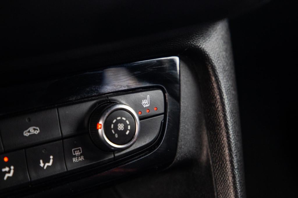 Opel Corsa 1.2 turbo gs black line / apple carplay / automaat / 360 camera 