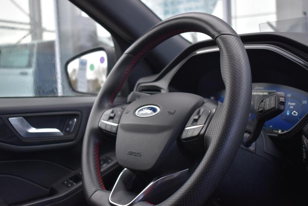 Ford Kuga 2.5 phev st-line | climate control | cruise control | winterpakke