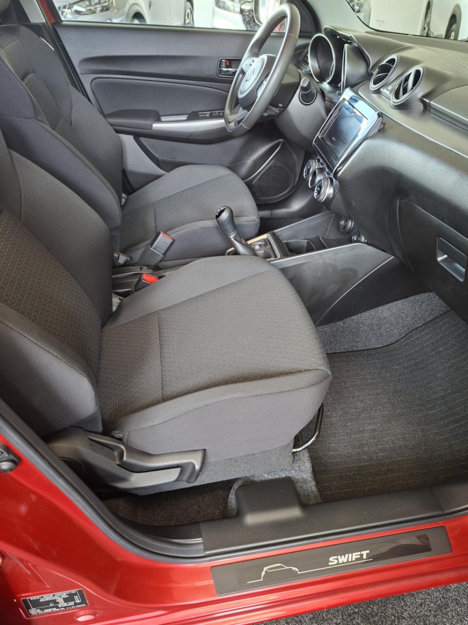 Suzuki Swift 1.2 style smart hybrid