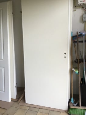 Binnendeur / opdek/ inclusief Deurklinken/. /scharnieren.     11 stuks.