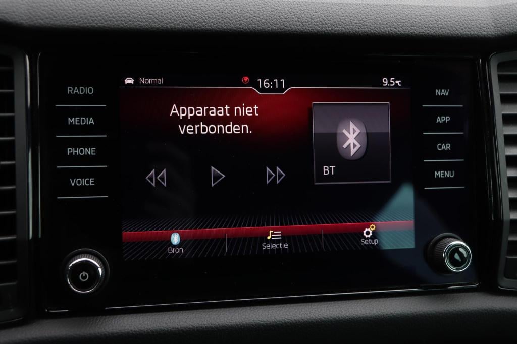 Skoda Kodiaq 1.5 tsi sportline business 150pk dsg7 | trekhaak | pano | memo