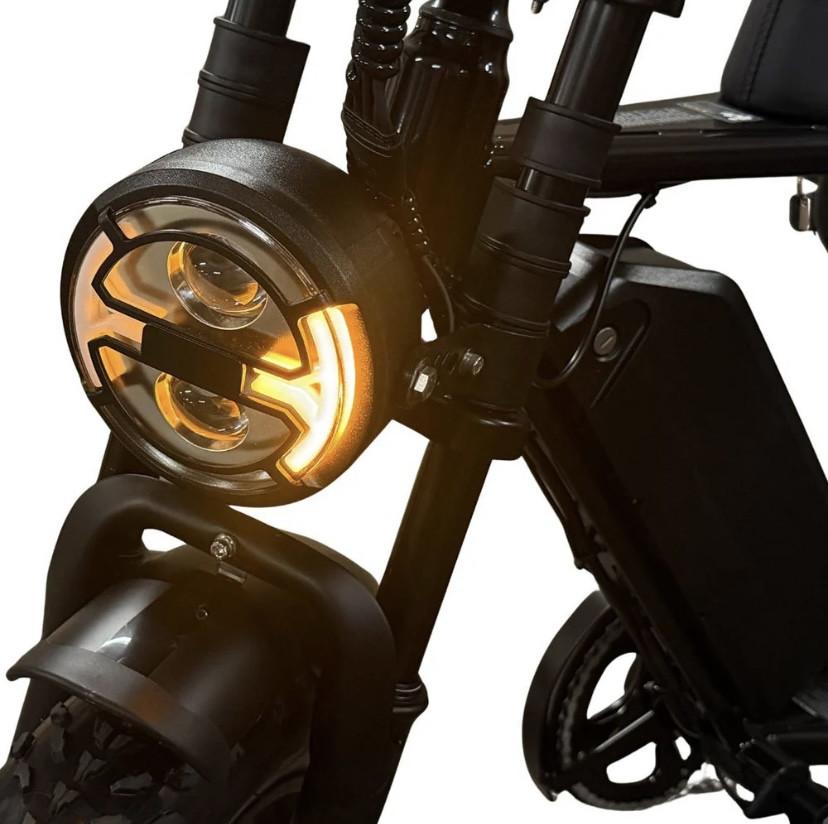 NU BIJ SCOOTERPROMO DE NIEUWE OUXI V8 GLOSSY BLACK EN NFC KAART NU 1095,=