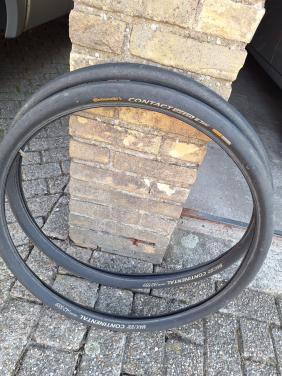 2x Continental Contact Speed met binnenband. 26 x 1.60 inch.