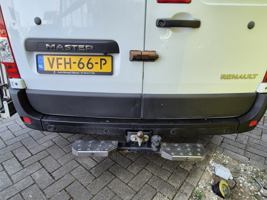 Renault Master t35 2.3 dci 180 l3 h2 v/d born glasresteel, trekhaak, camera