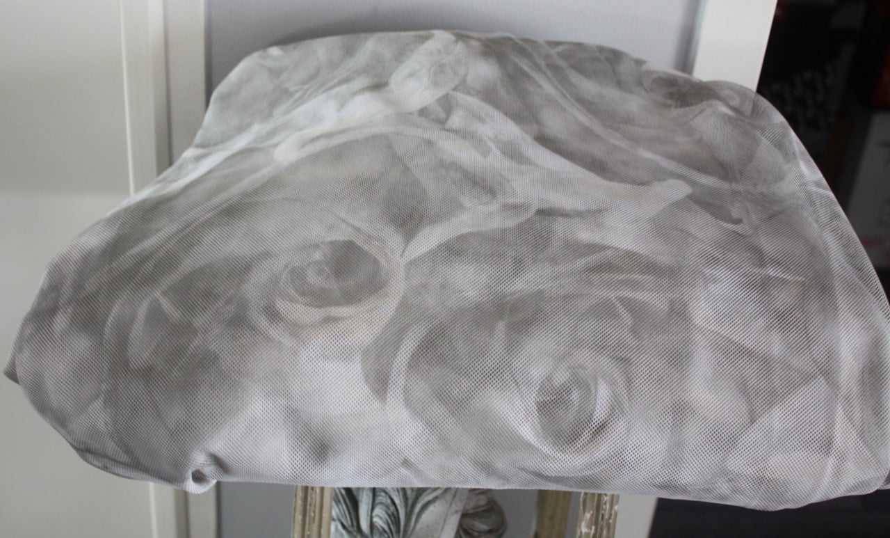 Lap stof transparant met rozenprint