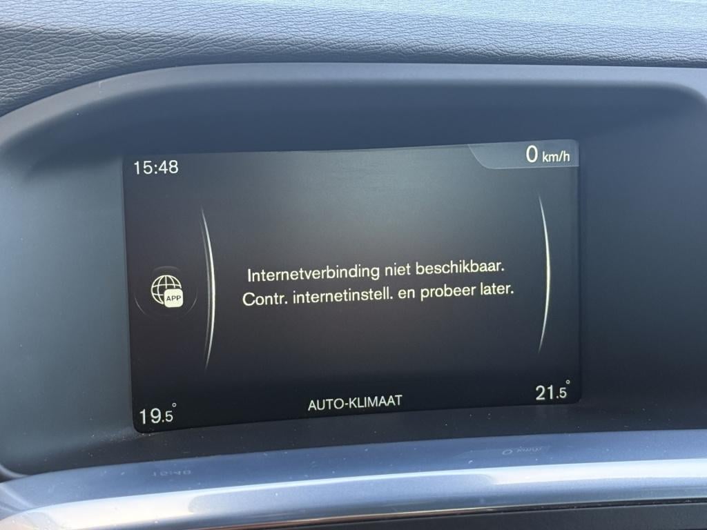 Volvo V60 1.6 t3 r-design | afn trekhaak | cruise | parkeersensoren | bluet