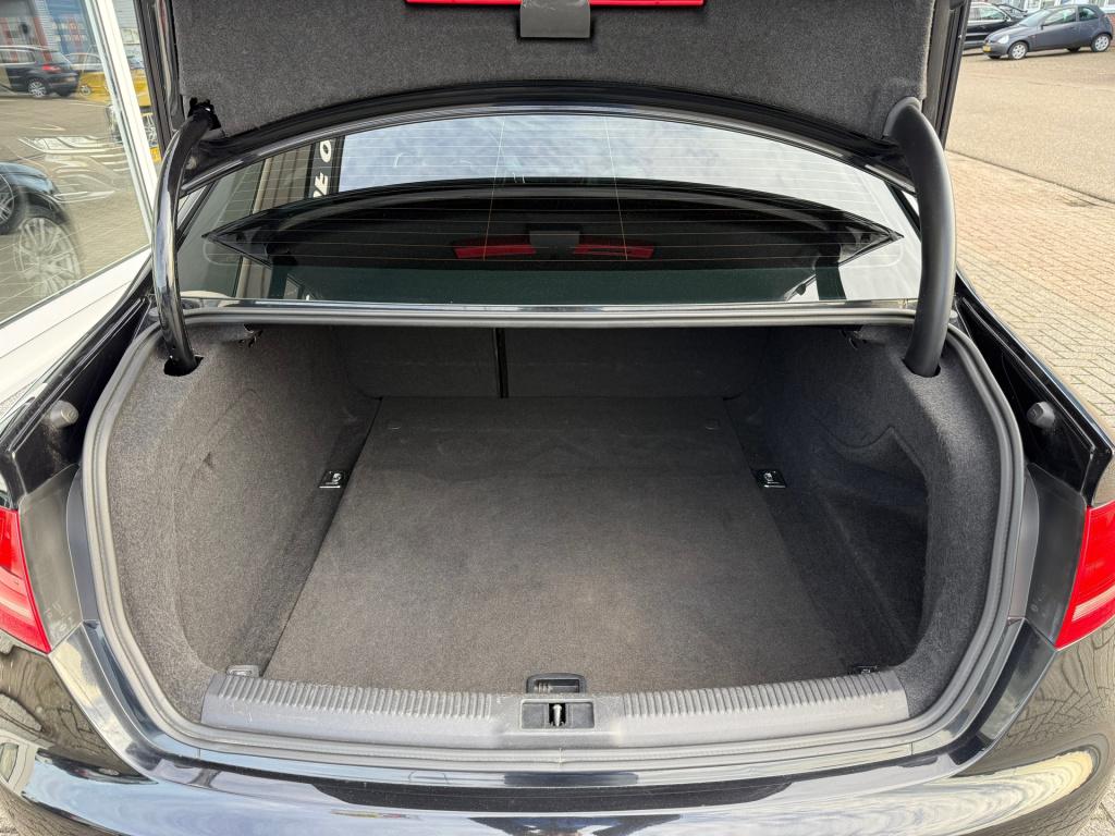 Audi A4 limousine 2.0 tfsi quattro pro line