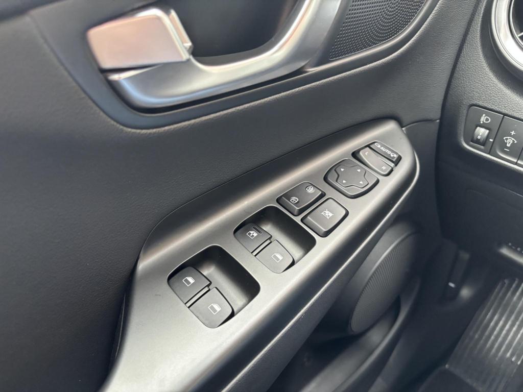 Hyundai Kona 1.6 gdi hev premium incl. trekhaak!