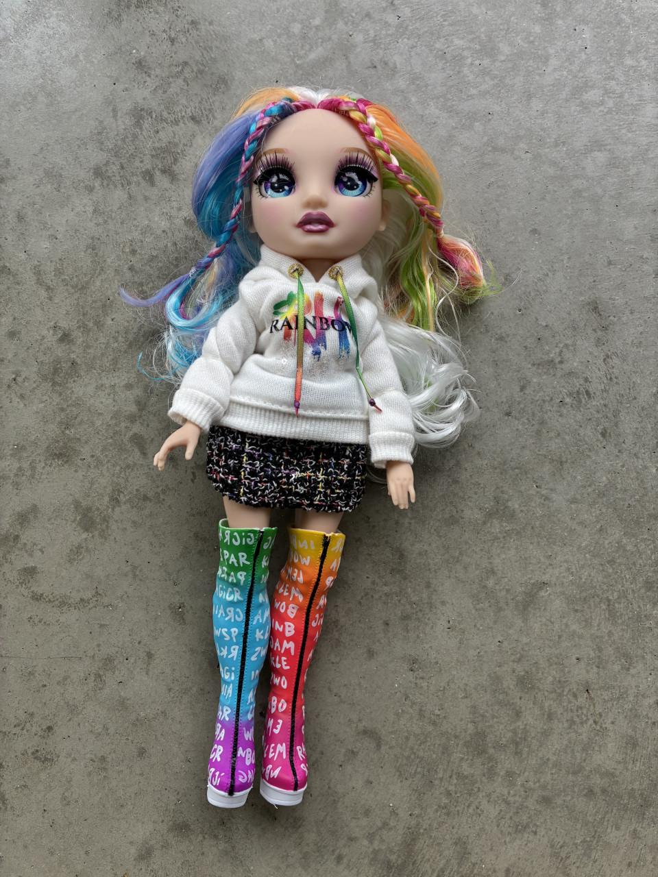 Rainbow High Amaya's Rainbow kast speelset.