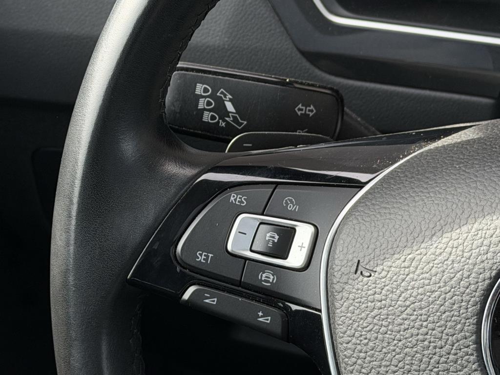 Volkswagen Tiguan 1.5 tsi act highline business r