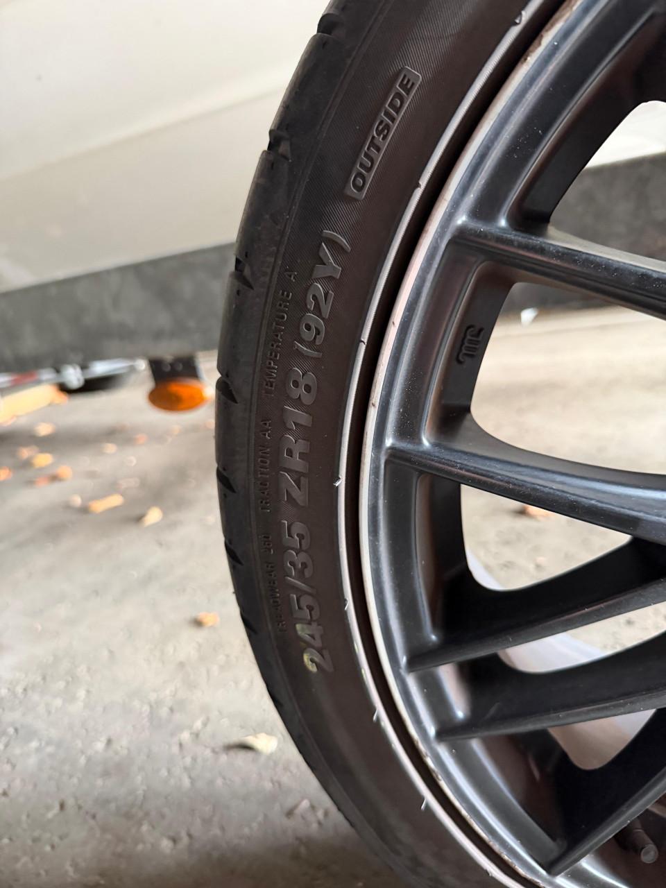 Zomerbanden met velgen