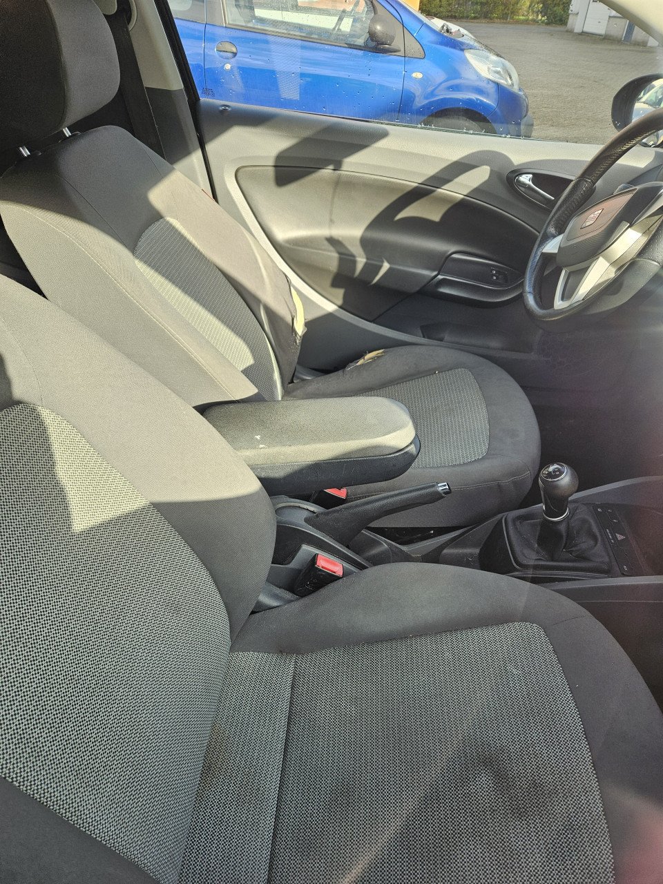 Te koop Seat Ibiza 1.4 stylance Benzine (lees beschrijving)