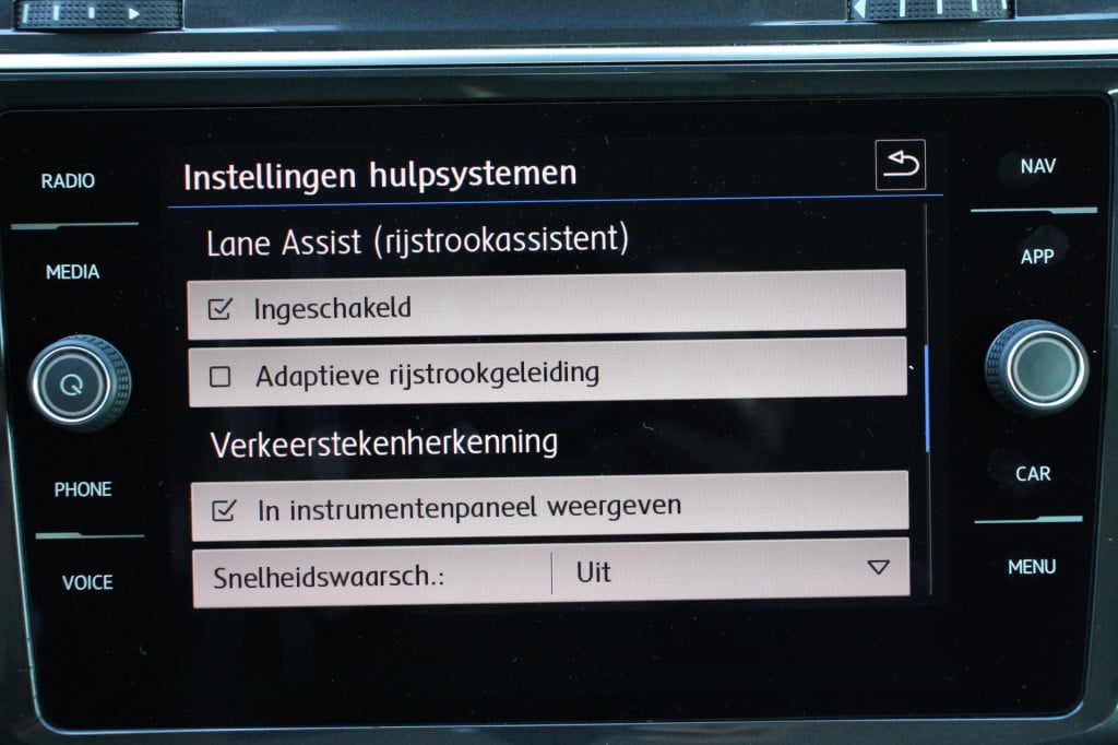 Volkswagen Tiguan 1.4 tsi 4motion r-line | pano | v.c. | acc | el. trekhaak