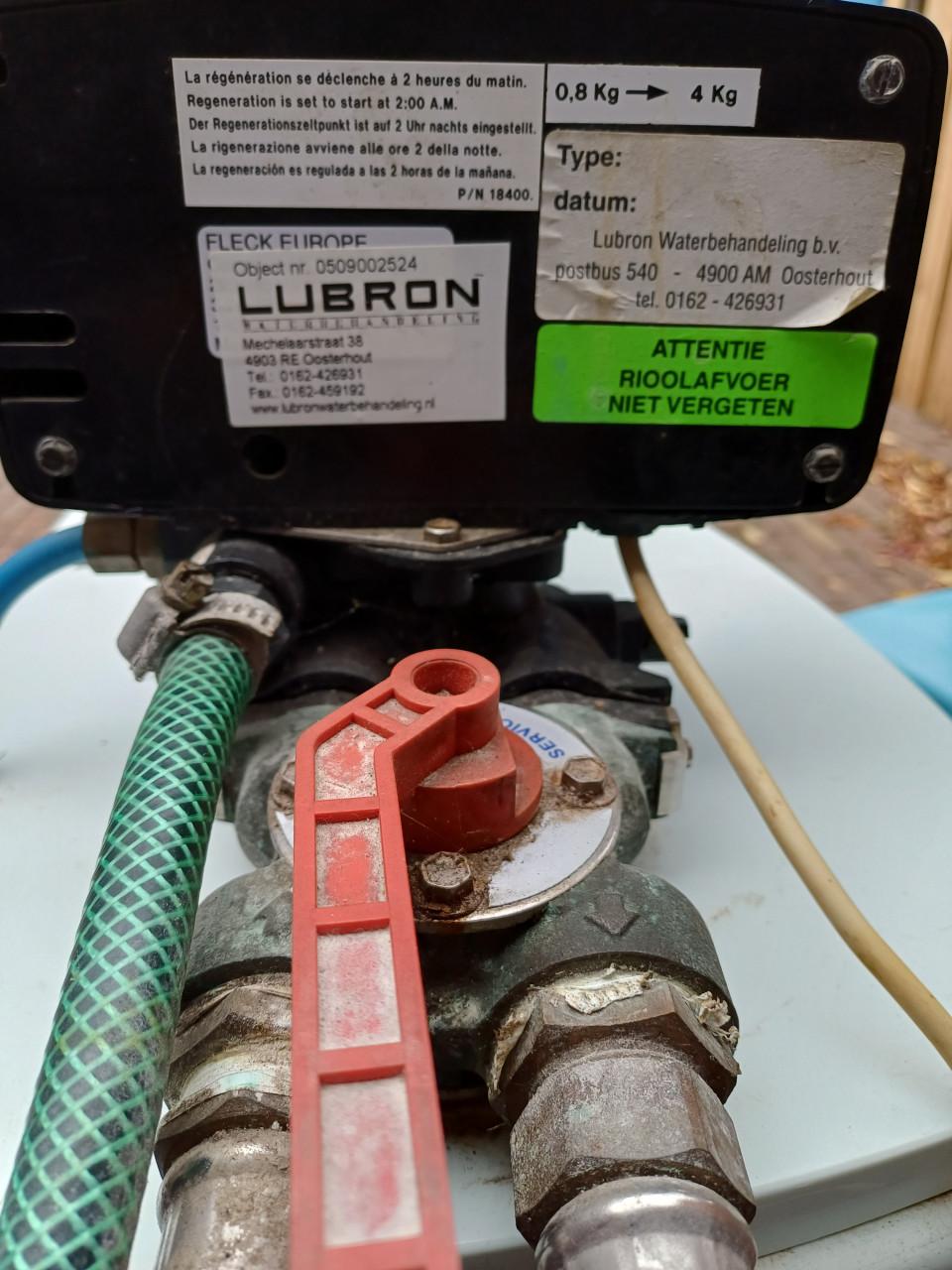 Water ontkalker ontharder