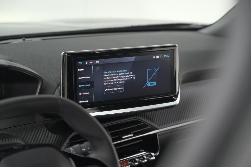 Peugeot 2008 puretech 100 allure | apple carplay | parkeersensoren | climat