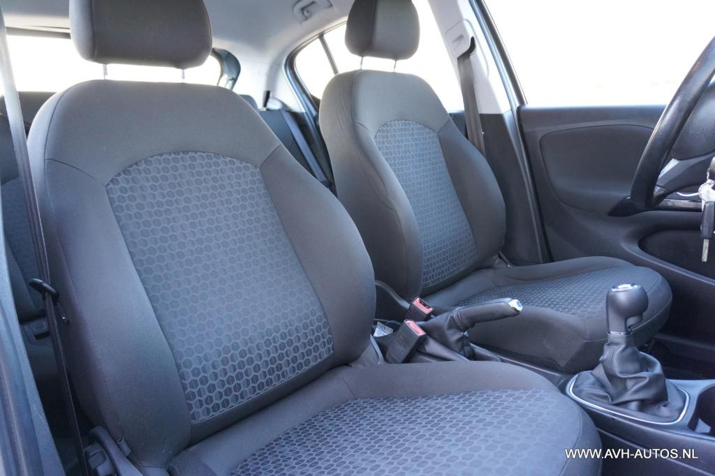 Opel Corsa 1.4 color edition